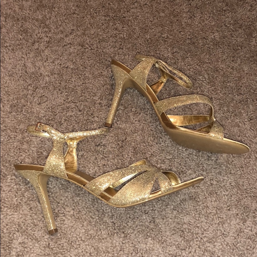✨Nine West Gold Glitter Heels✨**PROM!! FORMAL!!**